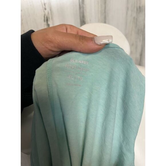 Old navy Blue tank top - Picture 4 of 5